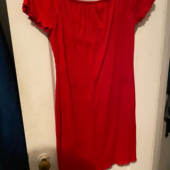 Clothes - Picture 15 of 16